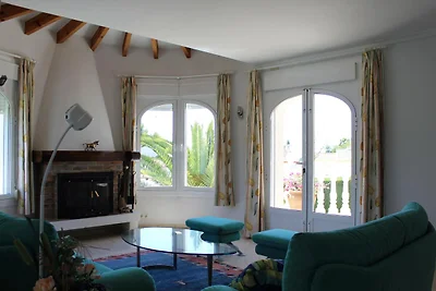 Ferienhaus Flora mit Privatpool