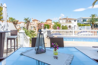 Ferienhaus in Empuriabrava am Kanal