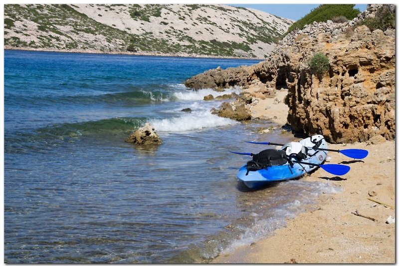 Kayaking to Barbat beaches