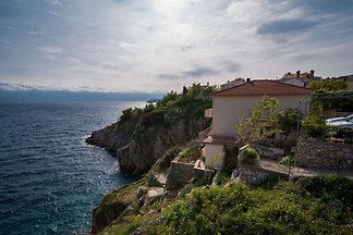 Cvita- s pogledom na more