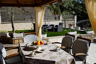 Mela - modern, mit Pool & Meerblick