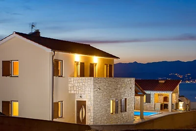 Villa Vista mit Pool und Meerblick