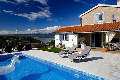 Mela - modern, mit Pool & Meerblick