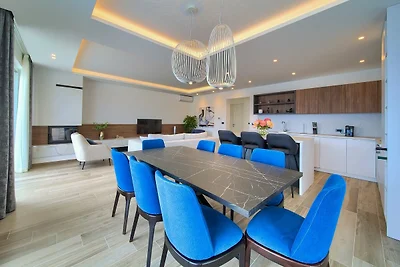 Villa See mit Pool & Panoramablick