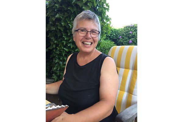 Frau M. Kethur Frau M. Kethur