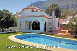 villa nouvellement meublé à Denia