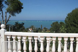 Villa à seulement 300 mètres de la plage de sable