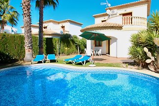 Casa con piscina privata vicino alla spiaggia