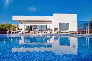 klimatisierte Villa in Traumlage