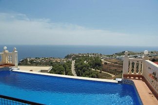 Villa mit spektakulärem Meerblick