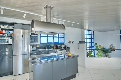 moderne Villa mit schönem Meerblick
