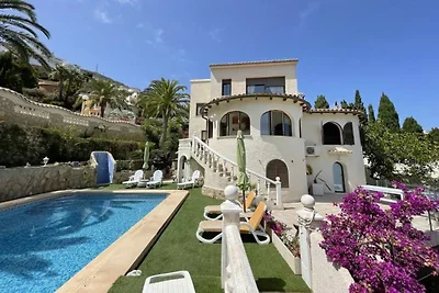 Meerblick - Panoramavilla mit Pool