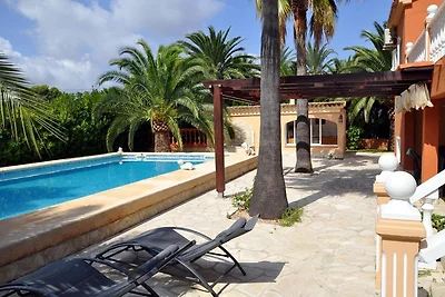 Poolvilla nur 800 m zum Sandstrand