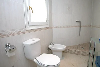 Villa mit Privatpool und Meerblick