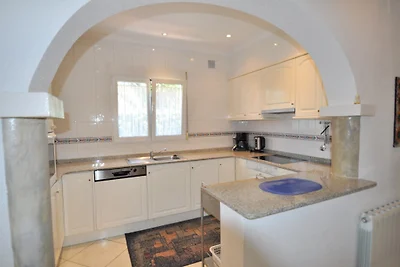 Komforthaus in Denia mit Privatpool
