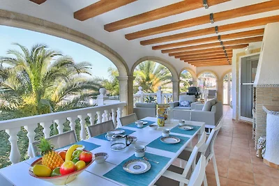 Villa per l'estate o l'inverno