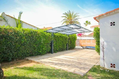 Ferienhaus am Meer mit Privatpool
