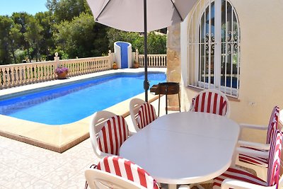 Komfortvilla mit Privatpool