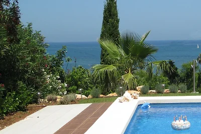 Villa a soli 300 metri dalla spiaggia di sabbia