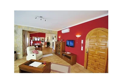 Privatvilla mit Pool und Meerblick
