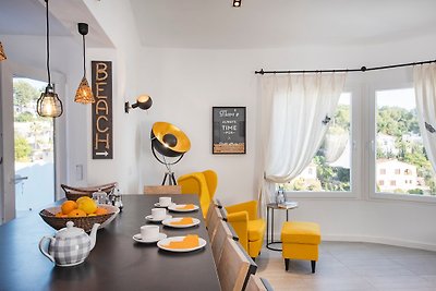 Villa Privatpool und Tennisplatz