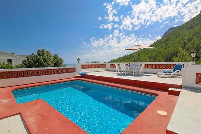 Ferienhaus mit Meerblick und Pool