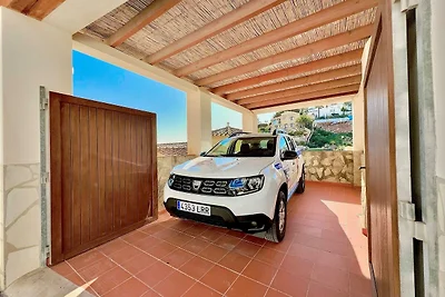Villa con piscina e vista mare