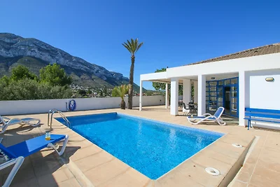 moderne Villa mit schönem Meerblick