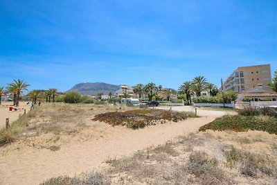 ***** Villa - vorderste Strandlinie