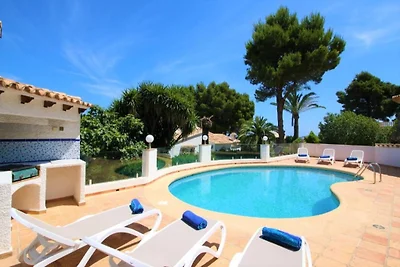 grosse Villa mit privatem Pool