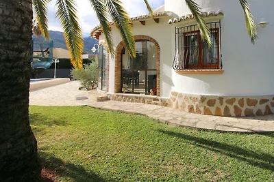 strandnahe Villa in Denia Pool