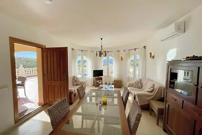 Villa - fantastische Aussicht mit Pool