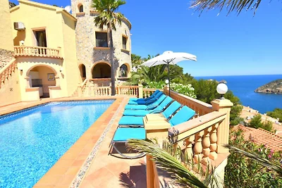 Villa con piscina privata