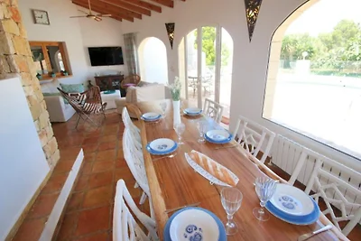grosse Villa mit privatem Pool