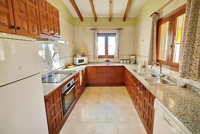 strandnahe Villa mit privatem Pool