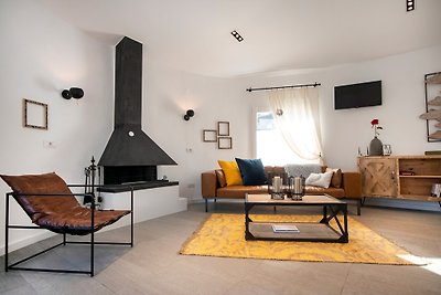 Villa Privatpool und Tennisplatz