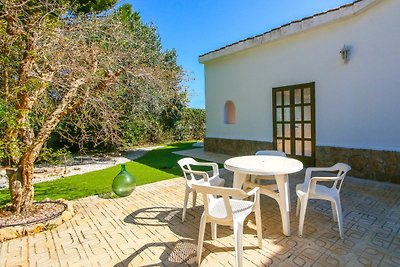 Villa mit Privatpool und Minigolf