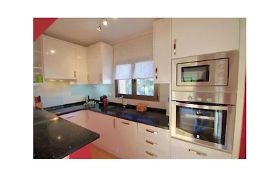 Privatvilla mit Pool und Meerblick