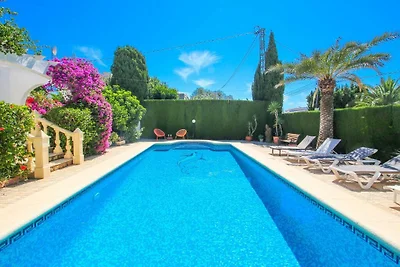 Villa mit beheizbarem Privatpool