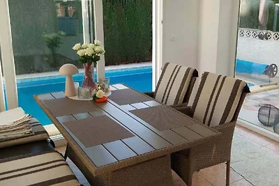 Villa mit beheizbarem Privatpool