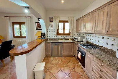 Villa con piscina e vista mare
