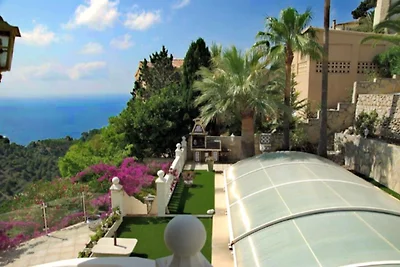 Meerblick - Panoramavilla mit Pool