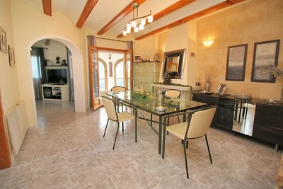 strandnahe Villa in Denia Pool