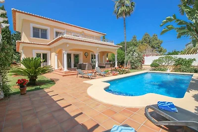 traumhaftes Chalet mit Privatpool