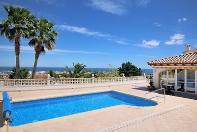 Villa met privé zwembad