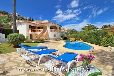 klimatisierbare Villa mit Pool