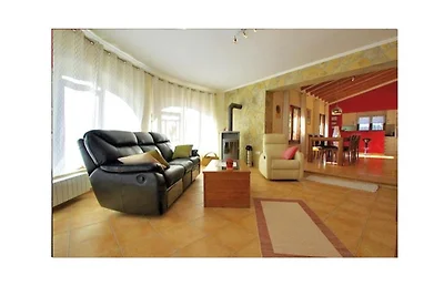 Privatvilla mit Pool und Meerblick