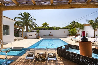 Villa mit schönem Privatpool