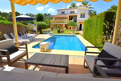 herrliche Villa in Javea mit Pool