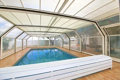 Villa con piscina direttamente sulla spiaggia di sabbia